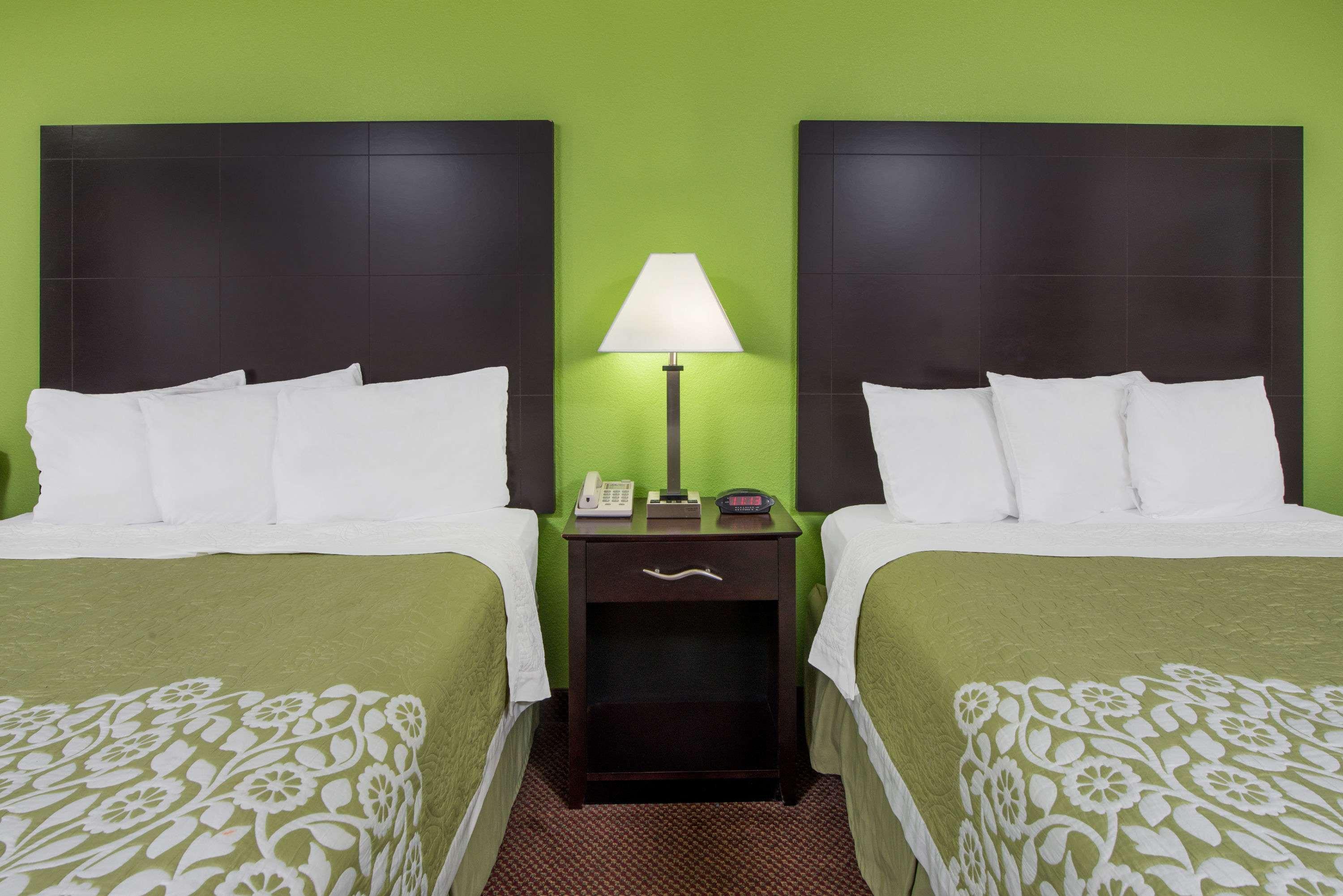 Days Inn By Wyndham Calvert City - Paducah East Ngoại thất bức ảnh